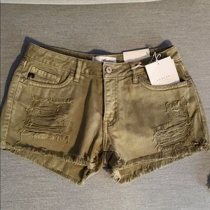 KanCan army green shorts. Never worn! Super cute